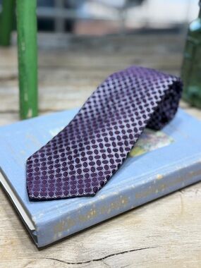 Brooks Brothers Purple Geometric Silk Tie. Jewel Tone | Timeless | Dapper